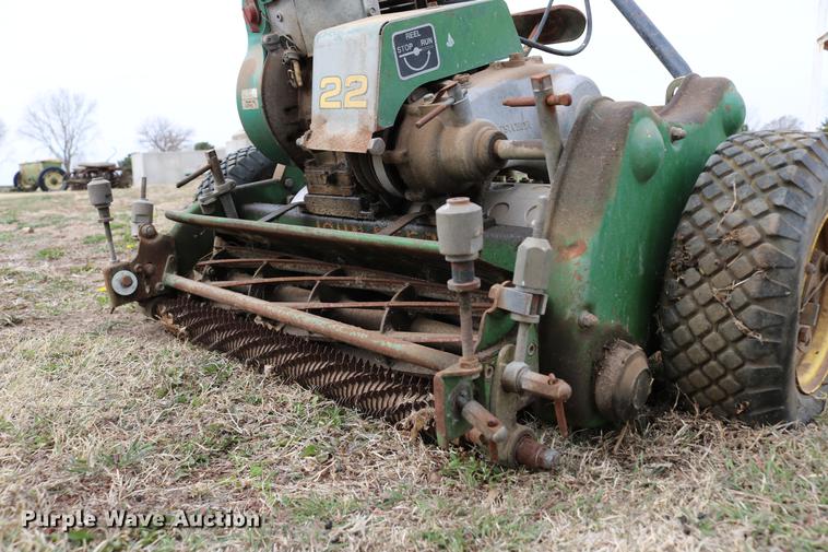 image for item EW9158 John Deere 22 greens mower