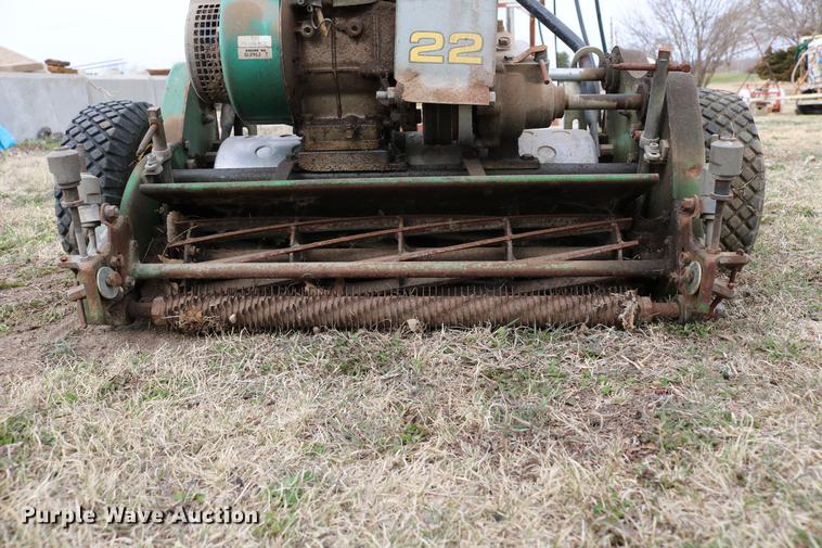 image for item EW9158 John Deere 22 greens mower