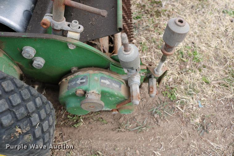 image for item EW9158 John Deere 22 greens mower