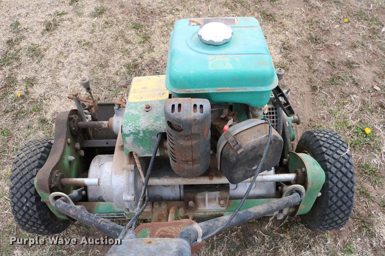 image for item EW9158 John Deere 22 greens mower