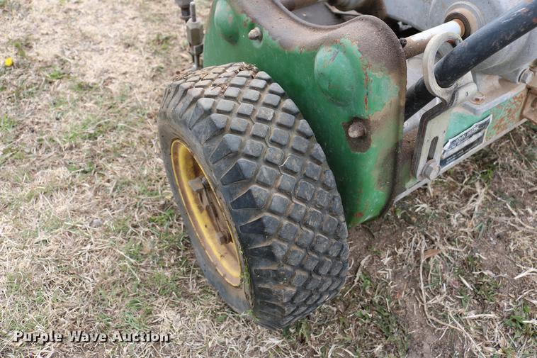 image for item EW9158 John Deere 22 greens mower