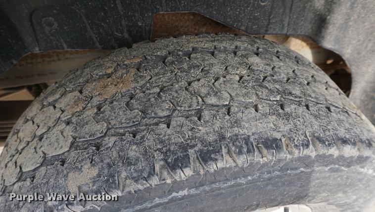 image for item L4803 2011 Chevrolet Suburban 2500 SUV