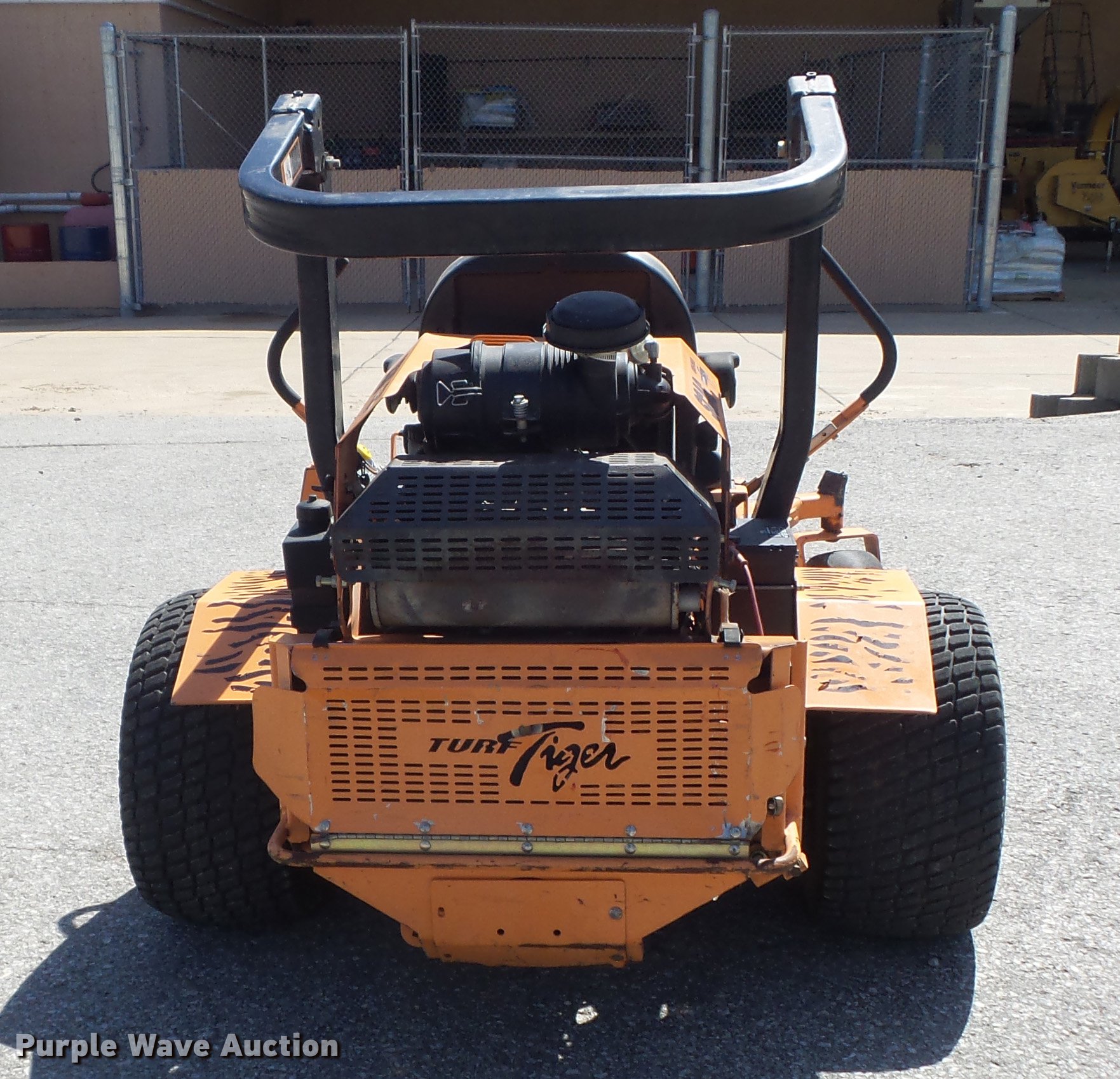 Scag Turf Tiger 61 ZTR lawn mower in ster Groves, MO Item DM9978