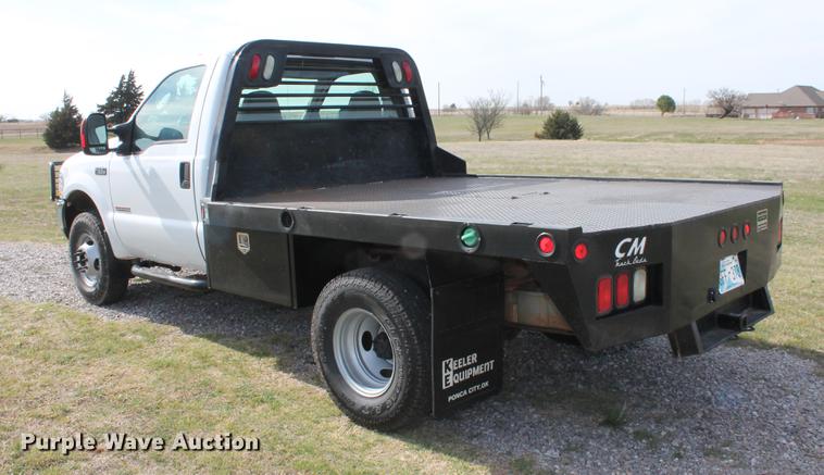 image for item AP9336 2004 Ford F350 Super Duty XLT flatbed pickup truck