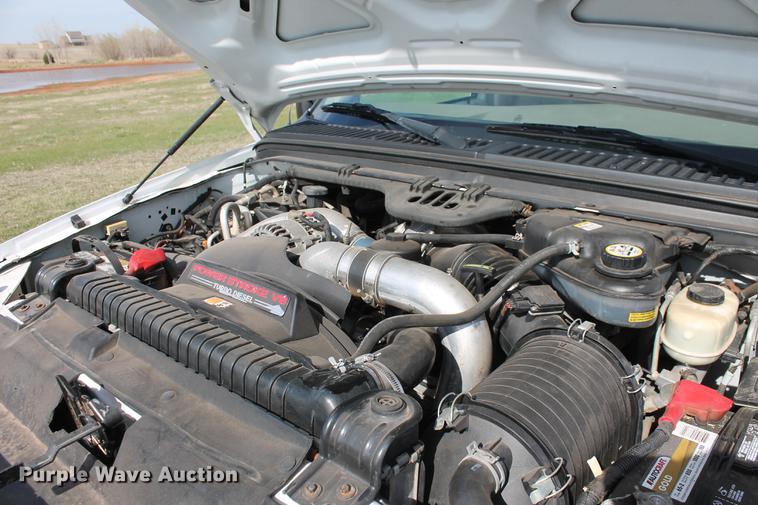 image for item AP9336 2004 Ford F350 Super Duty XLT flatbed pickup truck