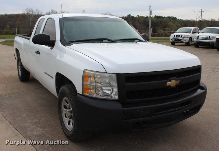image for item BE9361 2009 Chevrolet Silverado 1500 Ext. Cab pickup truck