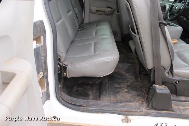 image for item BE9361 2009 Chevrolet Silverado 1500 Ext. Cab pickup truck