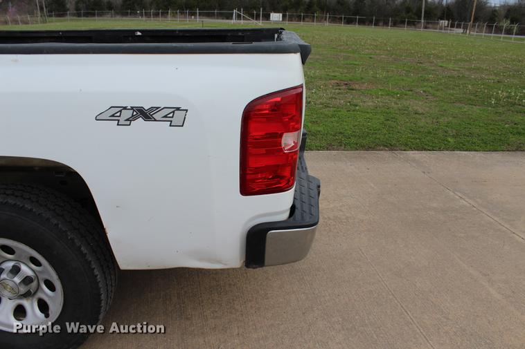 image for item BE9361 2009 Chevrolet Silverado 1500 Ext. Cab pickup truck