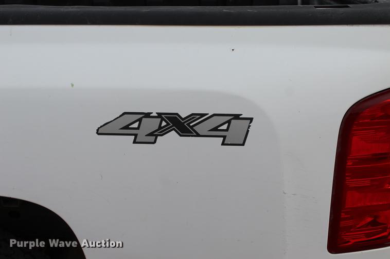 image for item BE9361 2009 Chevrolet Silverado 1500 Ext. Cab pickup truck