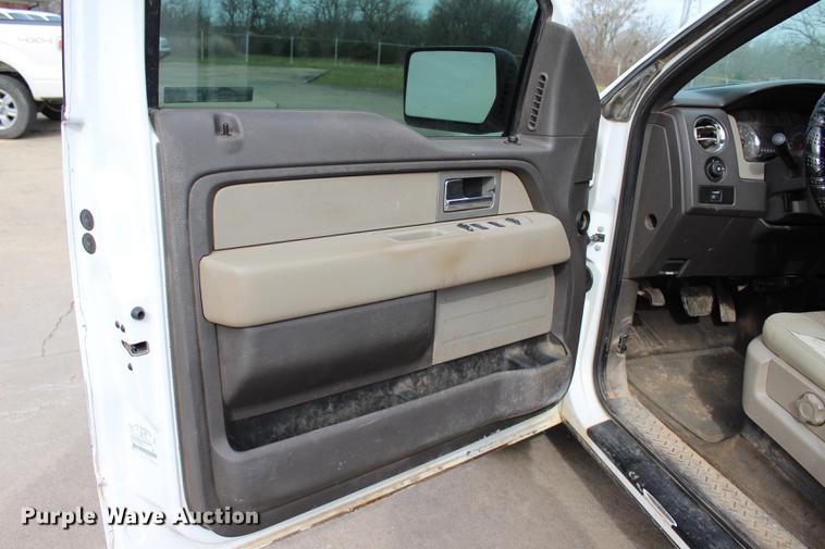 image for item BE9363 2010 Ford F150 XLT SuperCab pickup truck