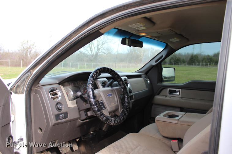 image for item BE9363 2010 Ford F150 XLT SuperCab pickup truck