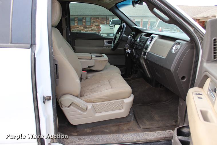 image for item BE9363 2010 Ford F150 XLT SuperCab pickup truck