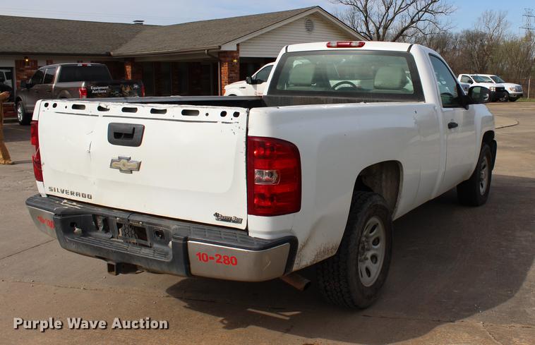 image for item BE9364 2008 Chevrolet Silverado 1500 pickup truck