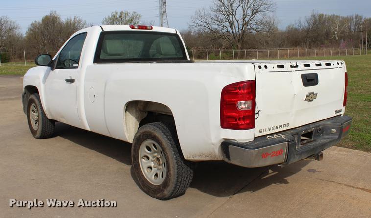 image for item BE9364 2008 Chevrolet Silverado 1500 pickup truck