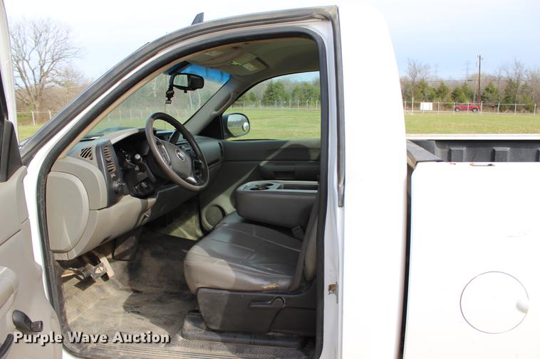 image for item BE9364 2008 Chevrolet Silverado 1500 pickup truck