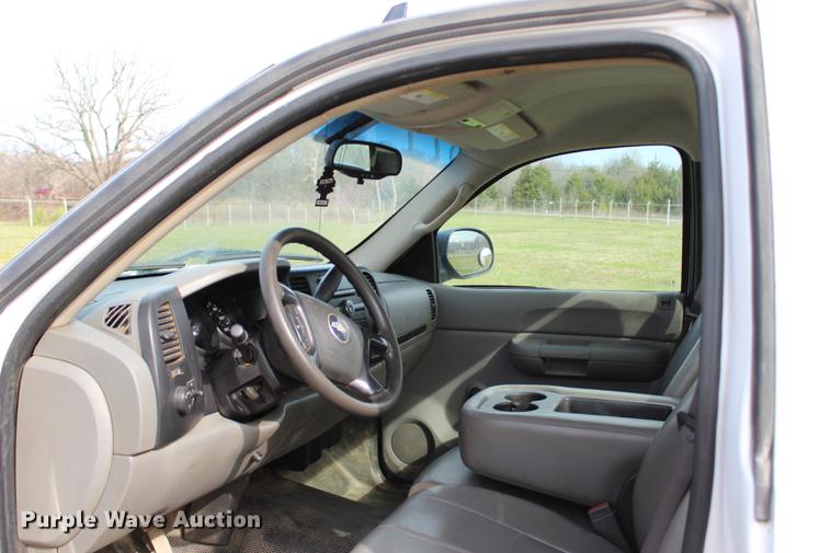 image for item BE9364 2008 Chevrolet Silverado 1500 pickup truck