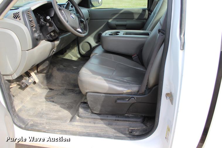 image for item BE9364 2008 Chevrolet Silverado 1500 pickup truck