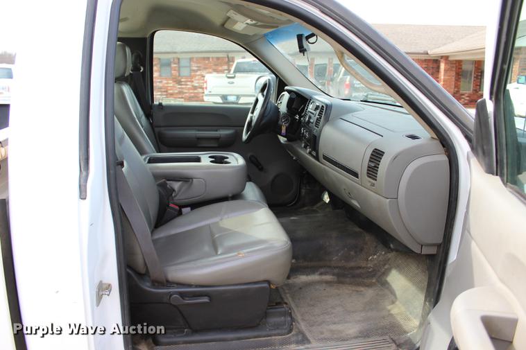 image for item BE9364 2008 Chevrolet Silverado 1500 pickup truck