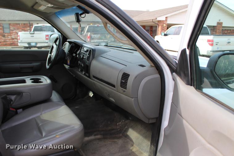 image for item BE9364 2008 Chevrolet Silverado 1500 pickup truck