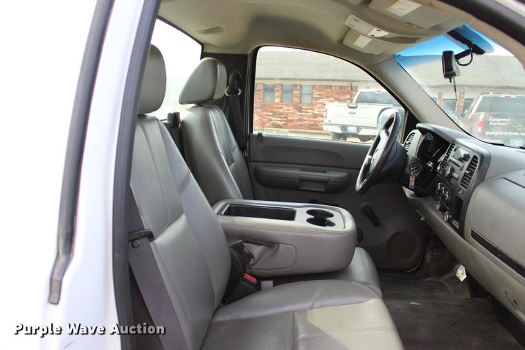 image for item BE9364 2008 Chevrolet Silverado 1500 pickup truck