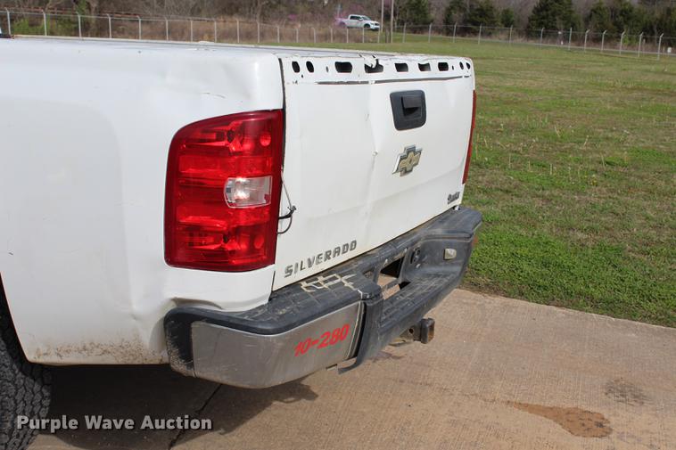 image for item BE9364 2008 Chevrolet Silverado 1500 pickup truck