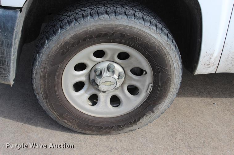 image for item BE9364 2008 Chevrolet Silverado 1500 pickup truck