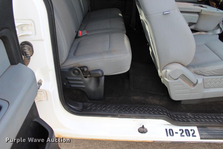 image for item BE9365 2011 Ford F150 XLT SuperCab pickup truck