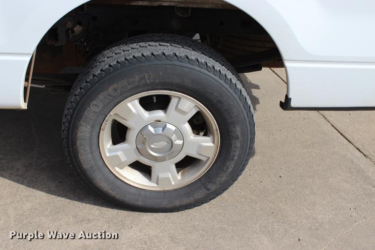 image for item BE9365 2011 Ford F150 XLT SuperCab pickup truck