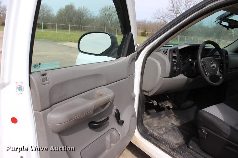 image for item BE9368 2008 Chevrolet Silverado 1500 pickup truck