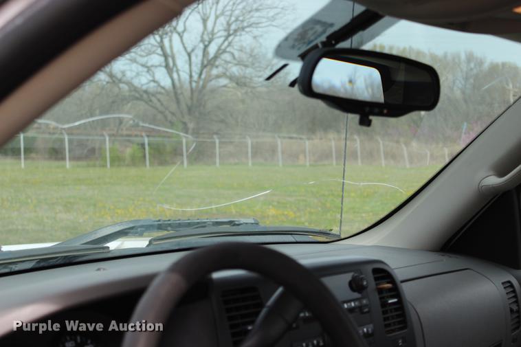 image for item BE9368 2008 Chevrolet Silverado 1500 pickup truck