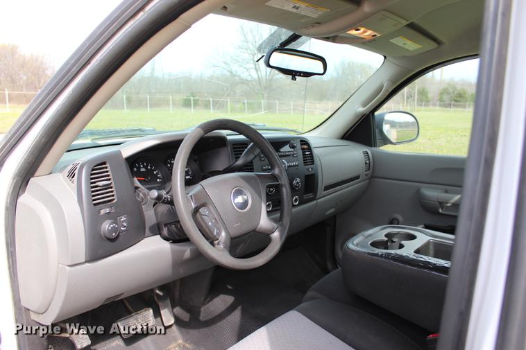 image for item BE9368 2008 Chevrolet Silverado 1500 pickup truck