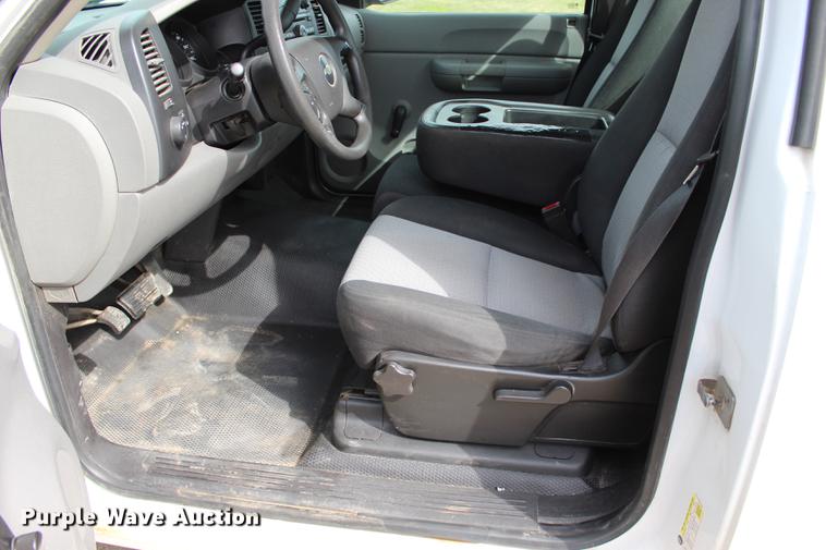 image for item BE9368 2008 Chevrolet Silverado 1500 pickup truck