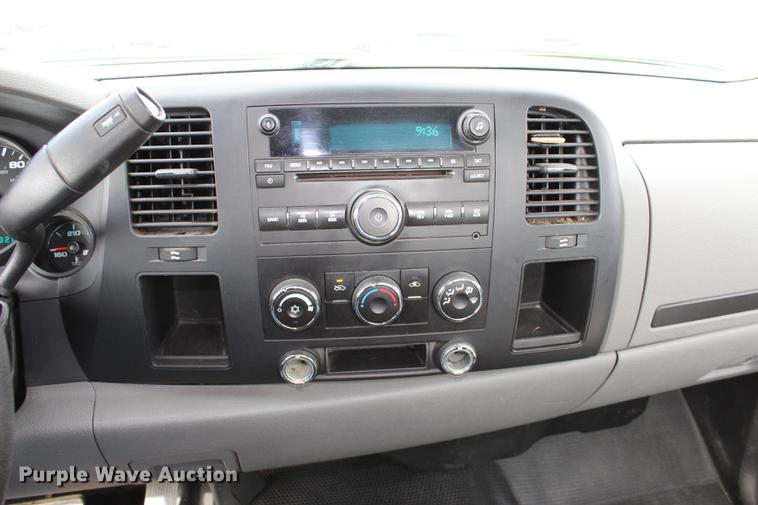 image for item BE9368 2008 Chevrolet Silverado 1500 pickup truck