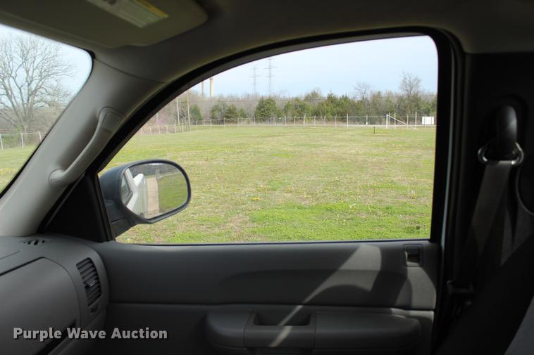 image for item BE9368 2008 Chevrolet Silverado 1500 pickup truck