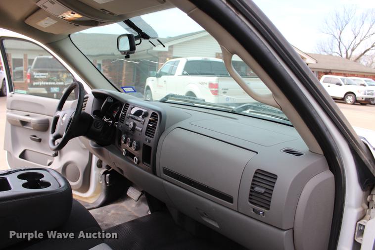 image for item BE9368 2008 Chevrolet Silverado 1500 pickup truck