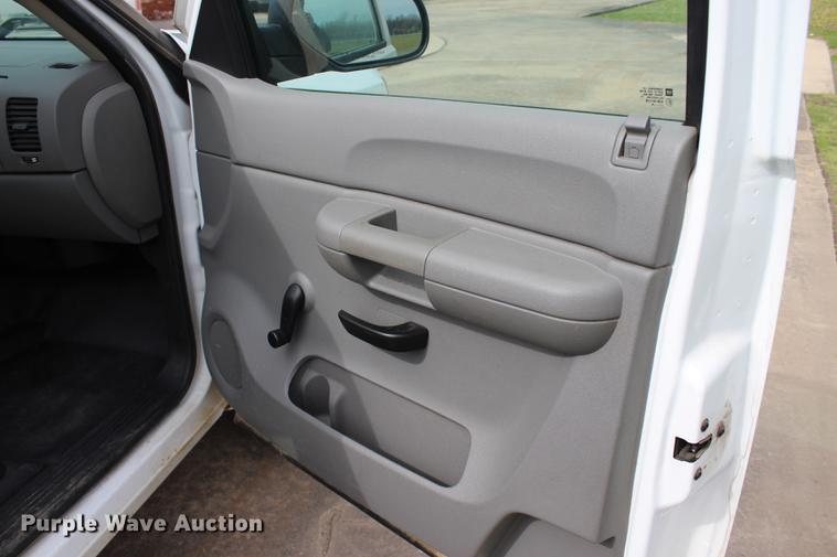 image for item BE9368 2008 Chevrolet Silverado 1500 pickup truck