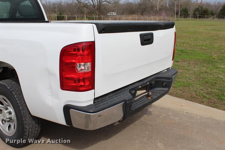 image for item BE9368 2008 Chevrolet Silverado 1500 pickup truck