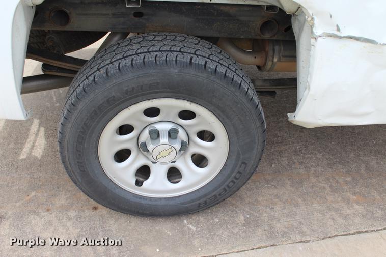 image for item BE9368 2008 Chevrolet Silverado 1500 pickup truck