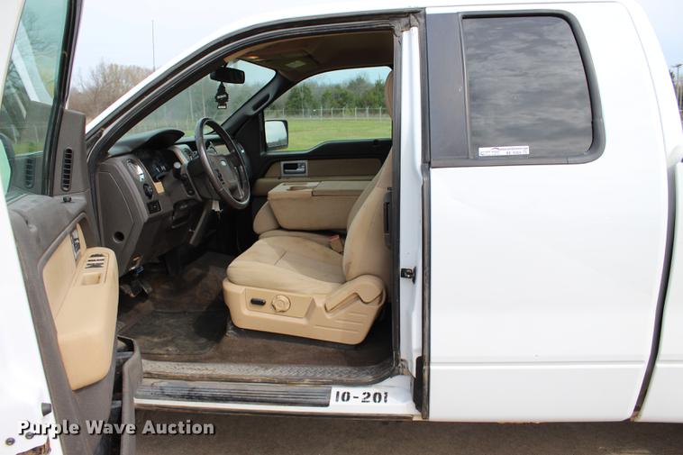 image for item BE9369 2011 Ford F150 XLT SuperCab pickup truck