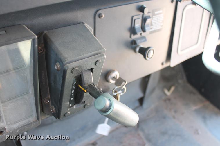 image for item DB5200 1999 International 3800 school bus