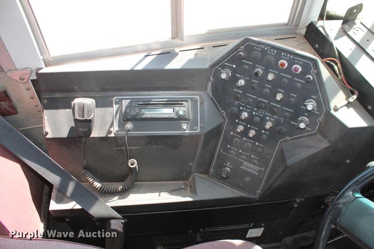 image for item DB5200 1999 International 3800 school bus