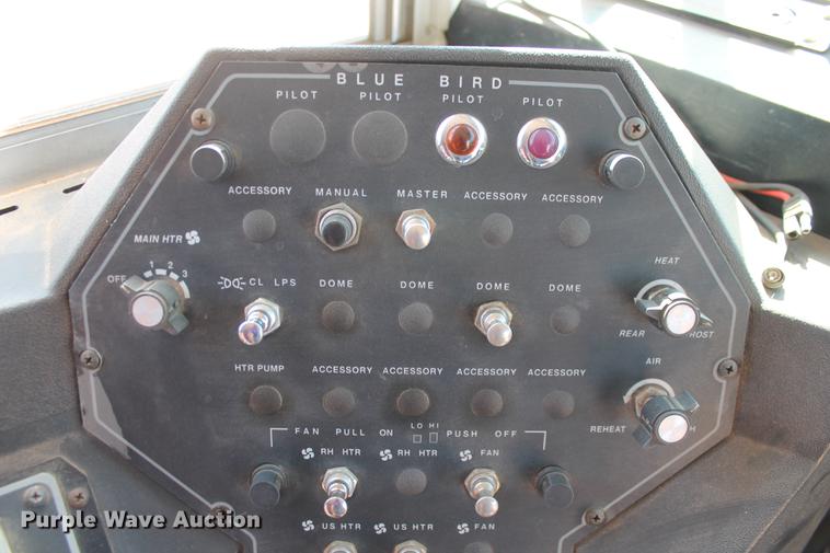 image for item DB5200 1999 International 3800 school bus