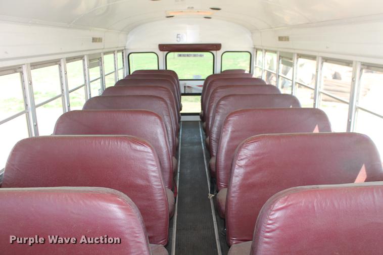image for item DB5200 1999 International 3800 school bus