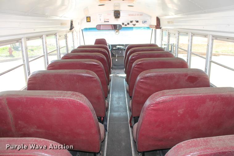 image for item DB5200 1999 International 3800 school bus