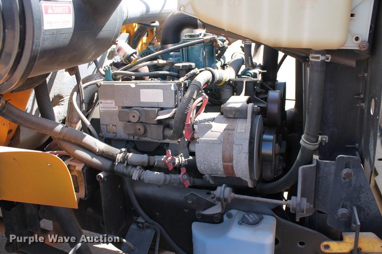 image for item DB5200 1999 International 3800 school bus