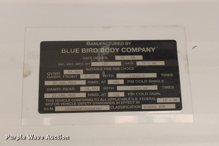 image for item DB5200 1999 International 3800 school bus