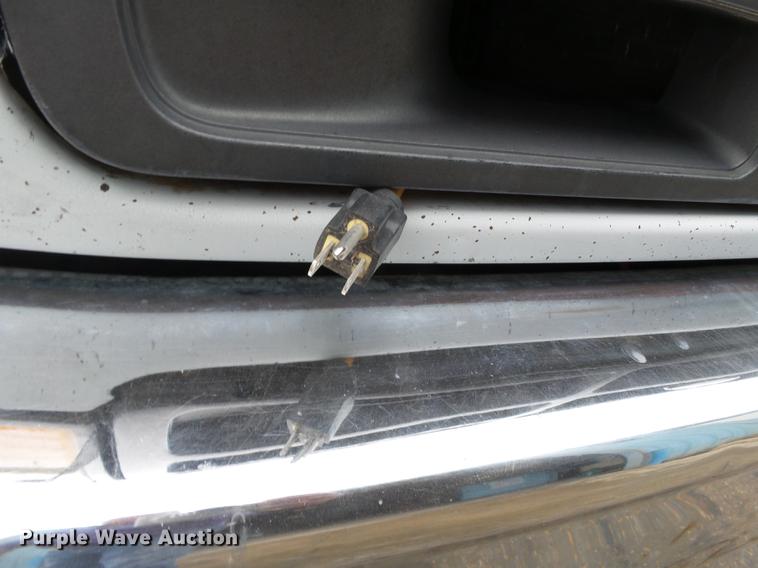 image for item DB7164 1994 Ford F350 Crew Cab flatbed truck