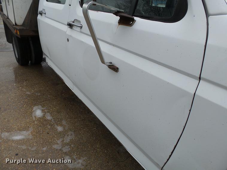 image for item DB7164 1994 Ford F350 Crew Cab flatbed truck