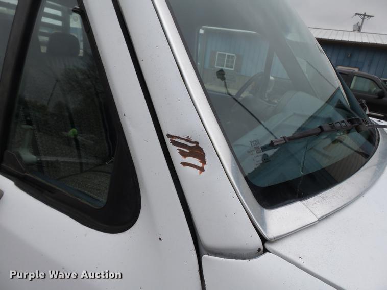 image for item DB7164 1994 Ford F350 Crew Cab flatbed truck