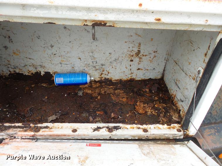 image for item DB7164 1994 Ford F350 Crew Cab flatbed truck